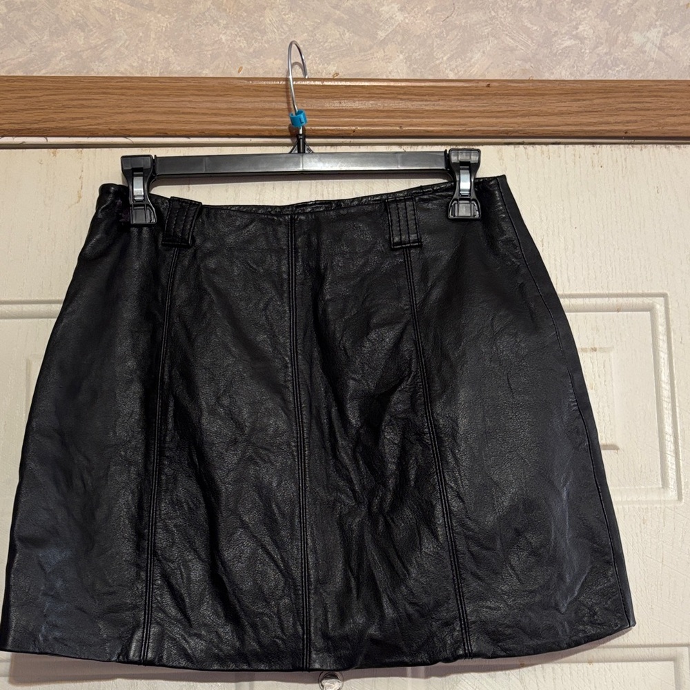 Maxima Jet Black Leather‎ Mini Skirt